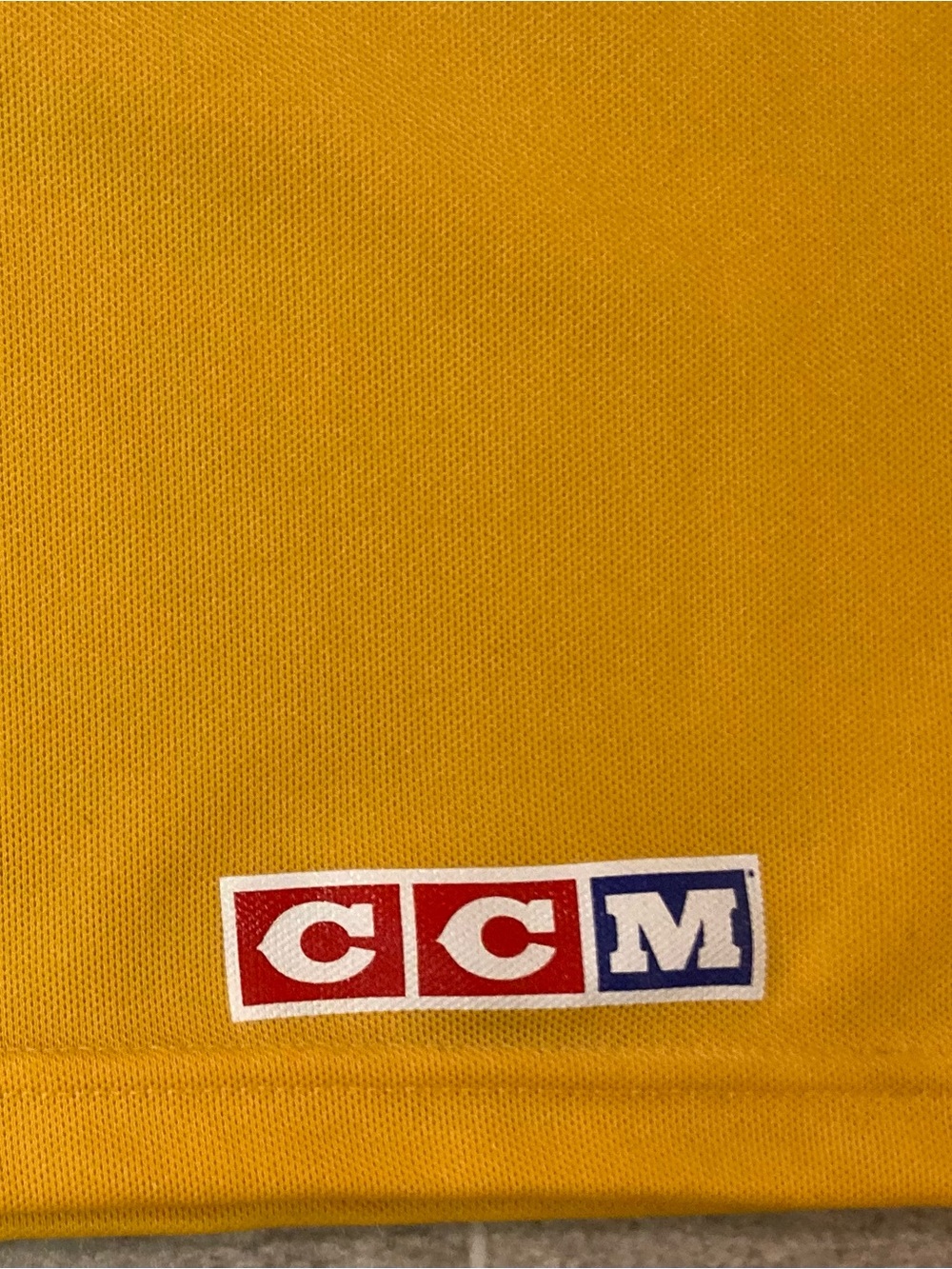 Vintage 1980s Vancouver Canucks V Jersey Yellow CCM NWT NEW Made in Canada - Picture 8 of 9